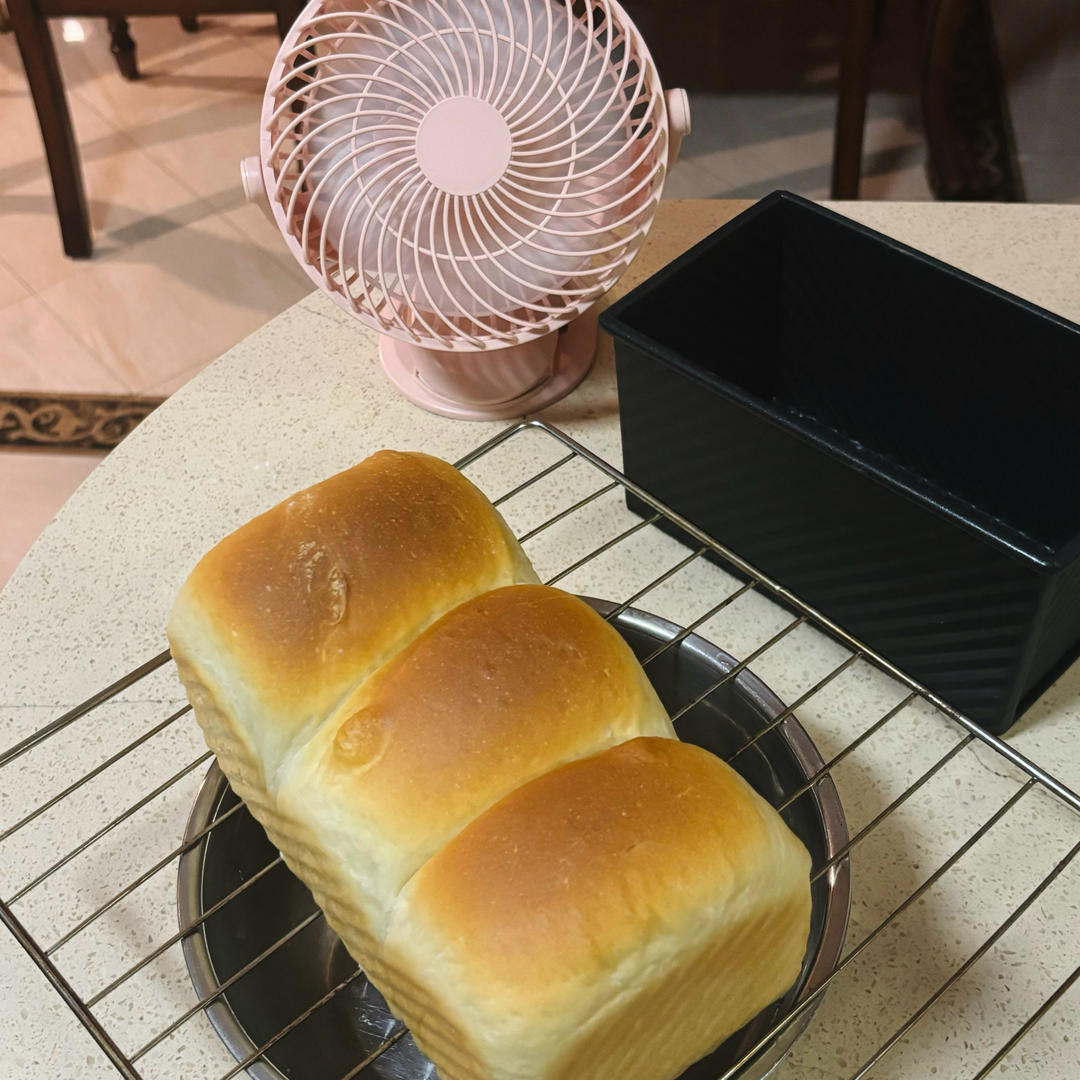 蛋白炼乳小吐司