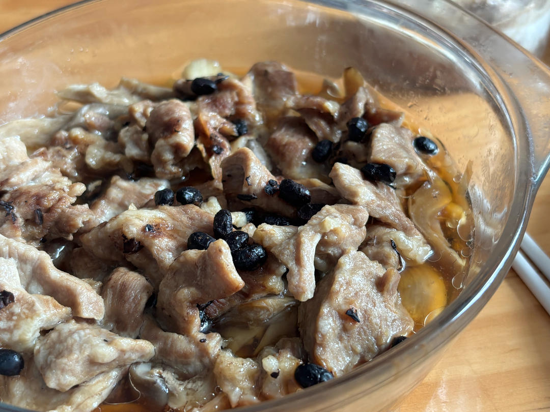 蒜头豆豉蒸肉片（超级下饭）