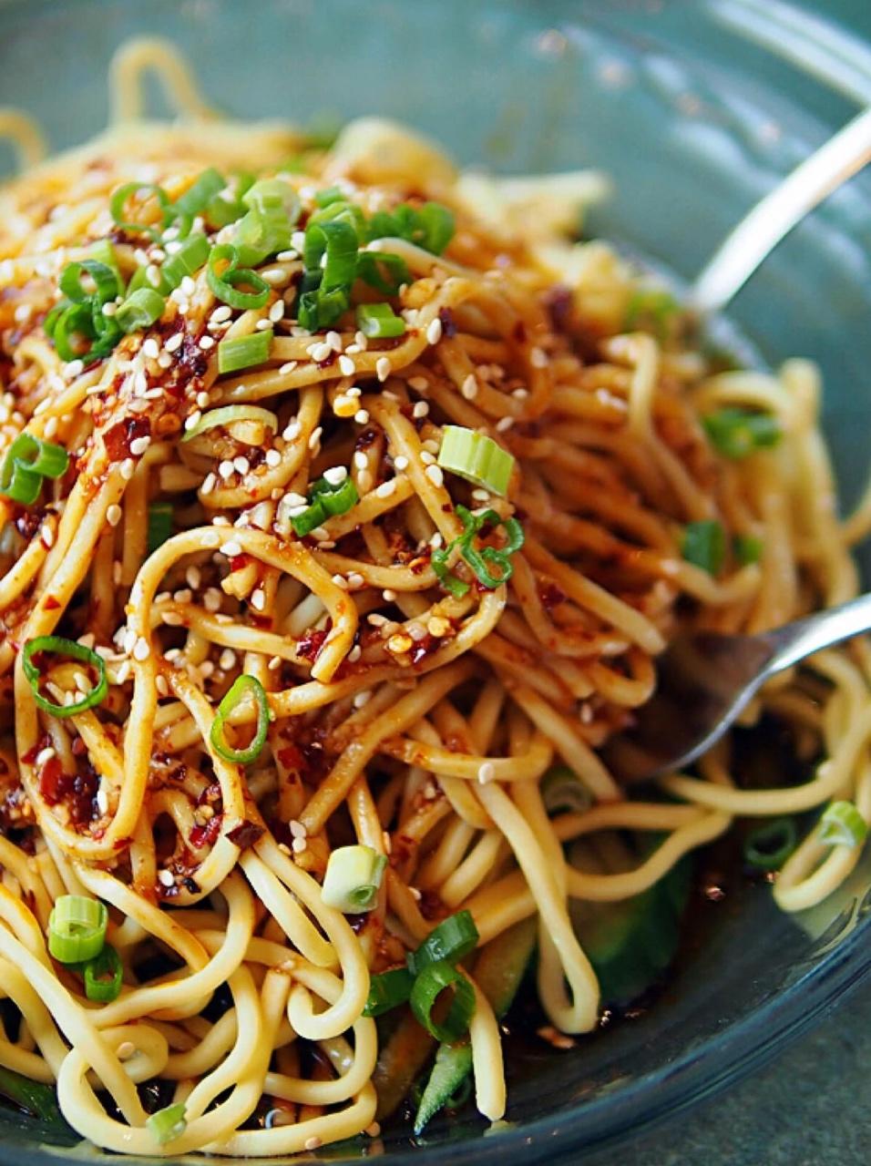 夏日快手凉拌面