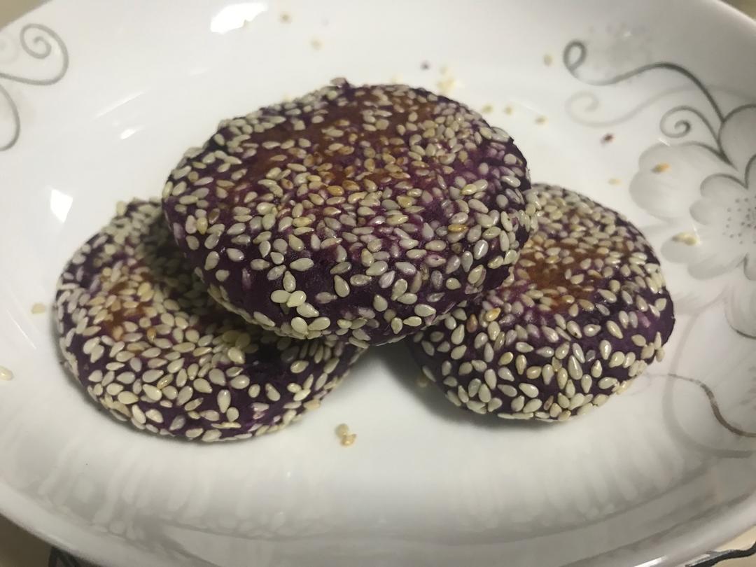 紫薯芝麻饼