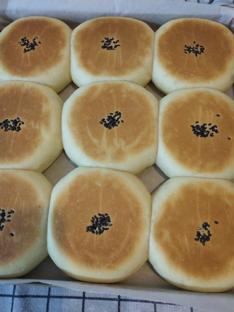 日式豆沙面包（皮肤透亮的软妹子）