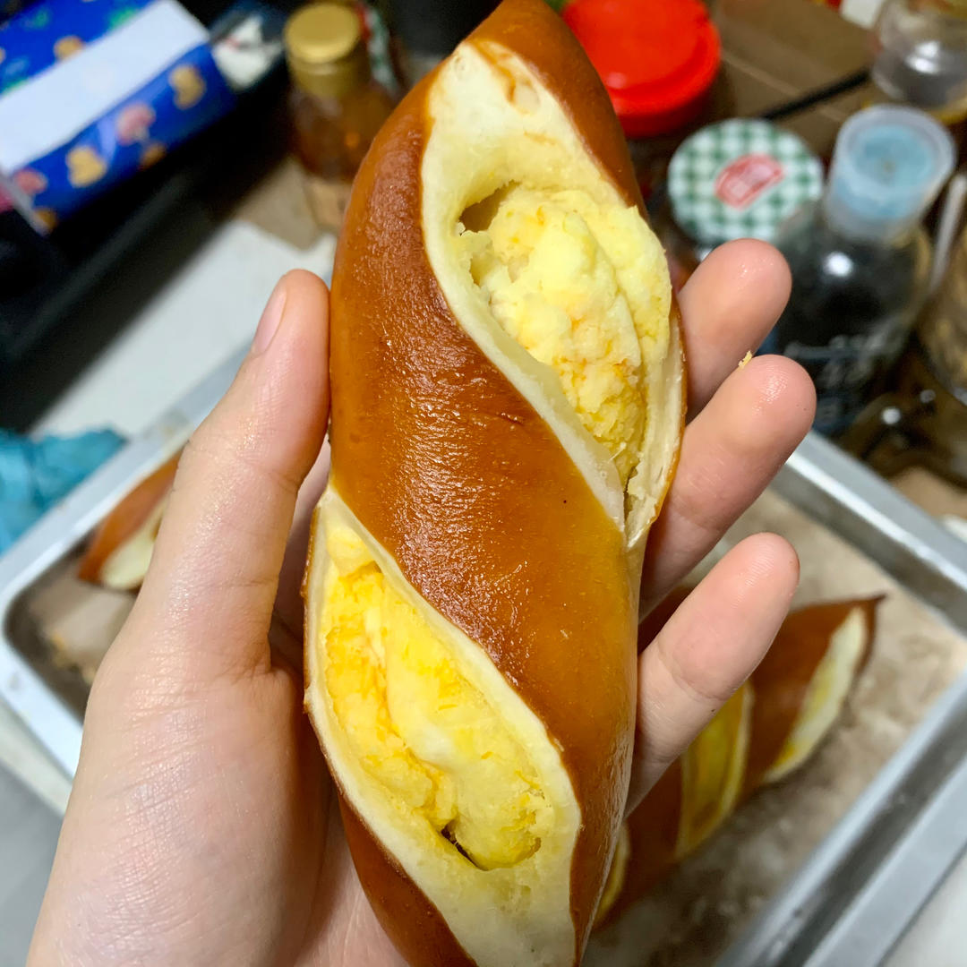 抹茶蜜豆♥️红茶莓果奶酥碱水棒🥖