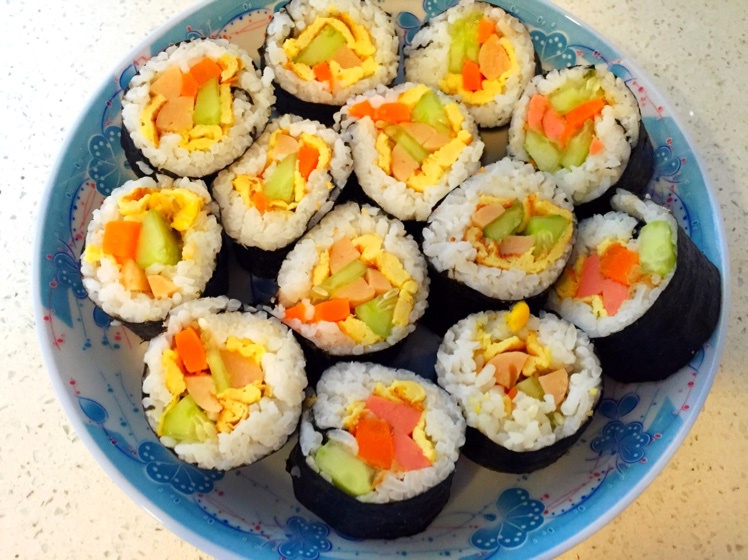 紫菜卷寿司