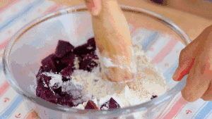 紫薯坚果薄饼 宝宝辅食食谱的做法 步骤4