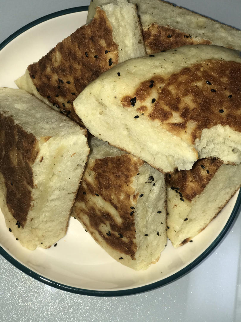 手不沾面做发面大饼