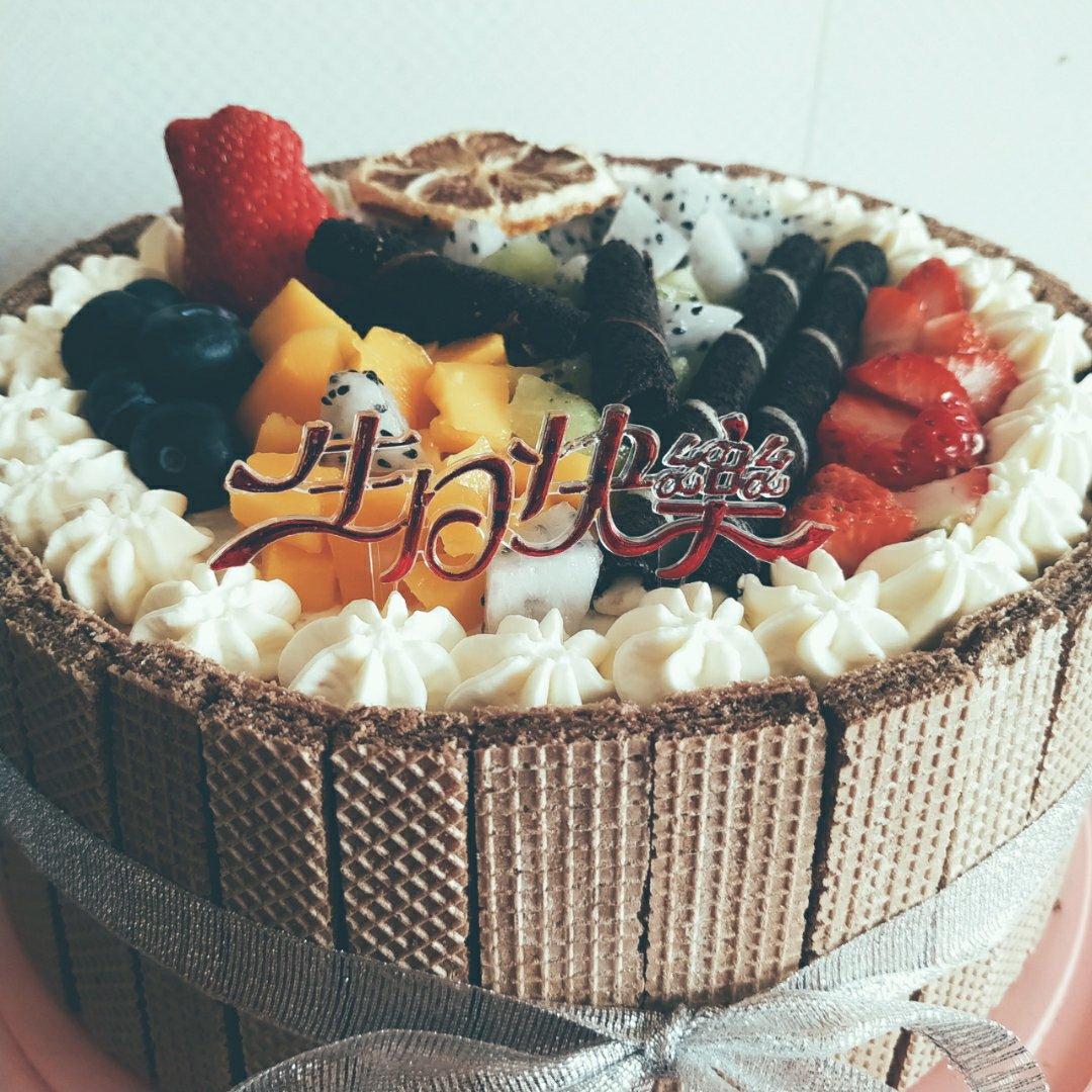 简单奶油裱花水果蛋糕