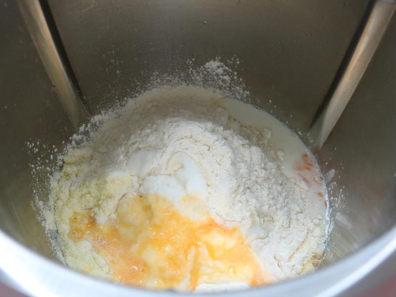 纯奶手撕吐司的做法 步骤1