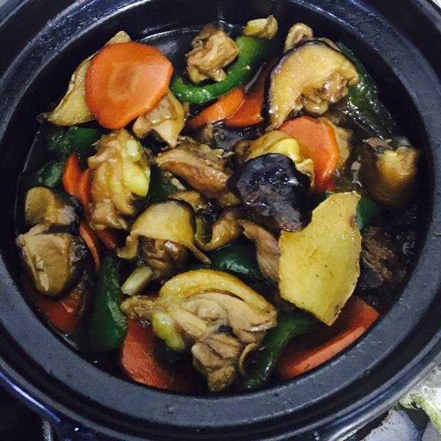 黄焖鸡米饭