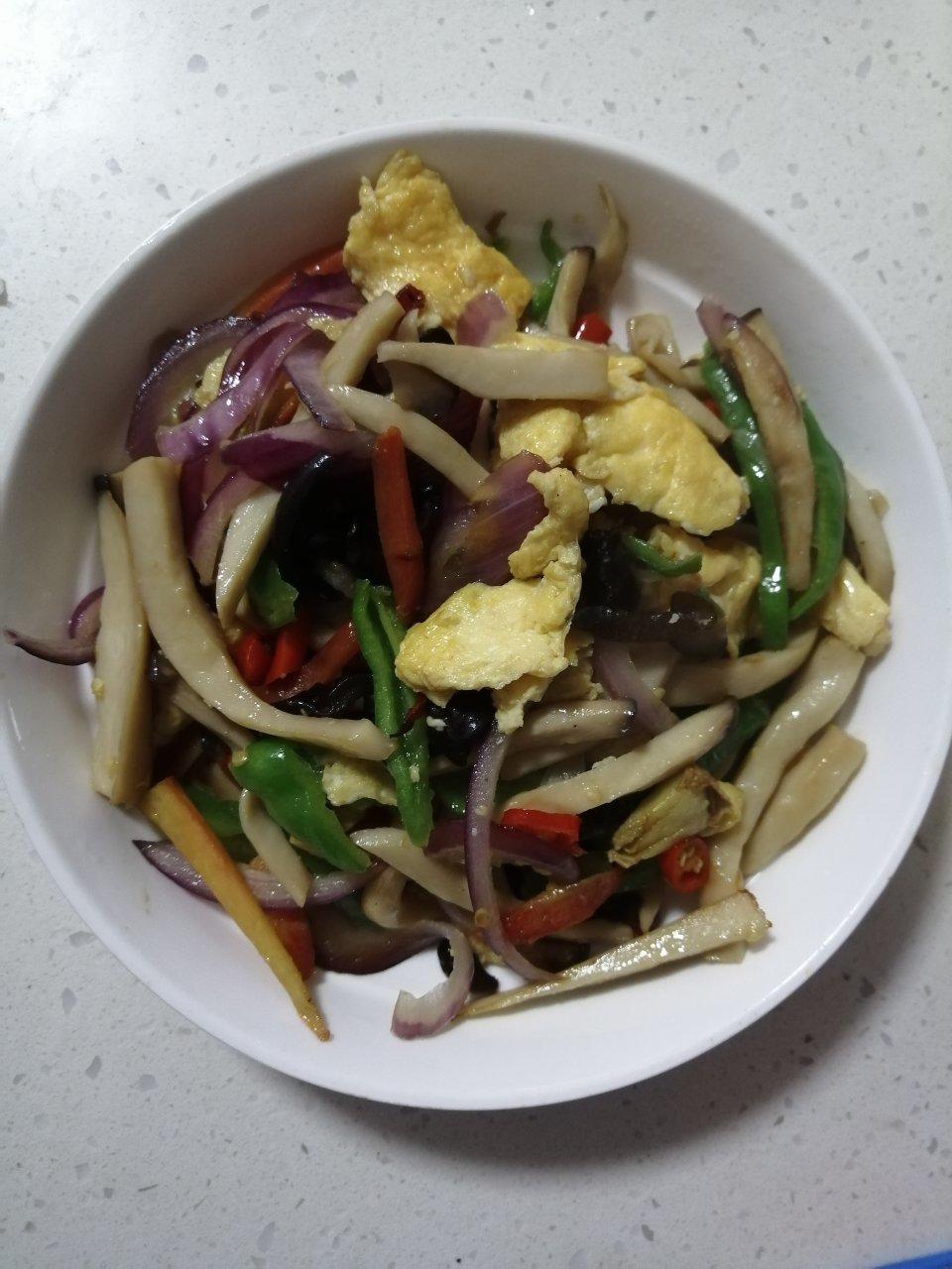 杏鲍菇炒鸡蛋