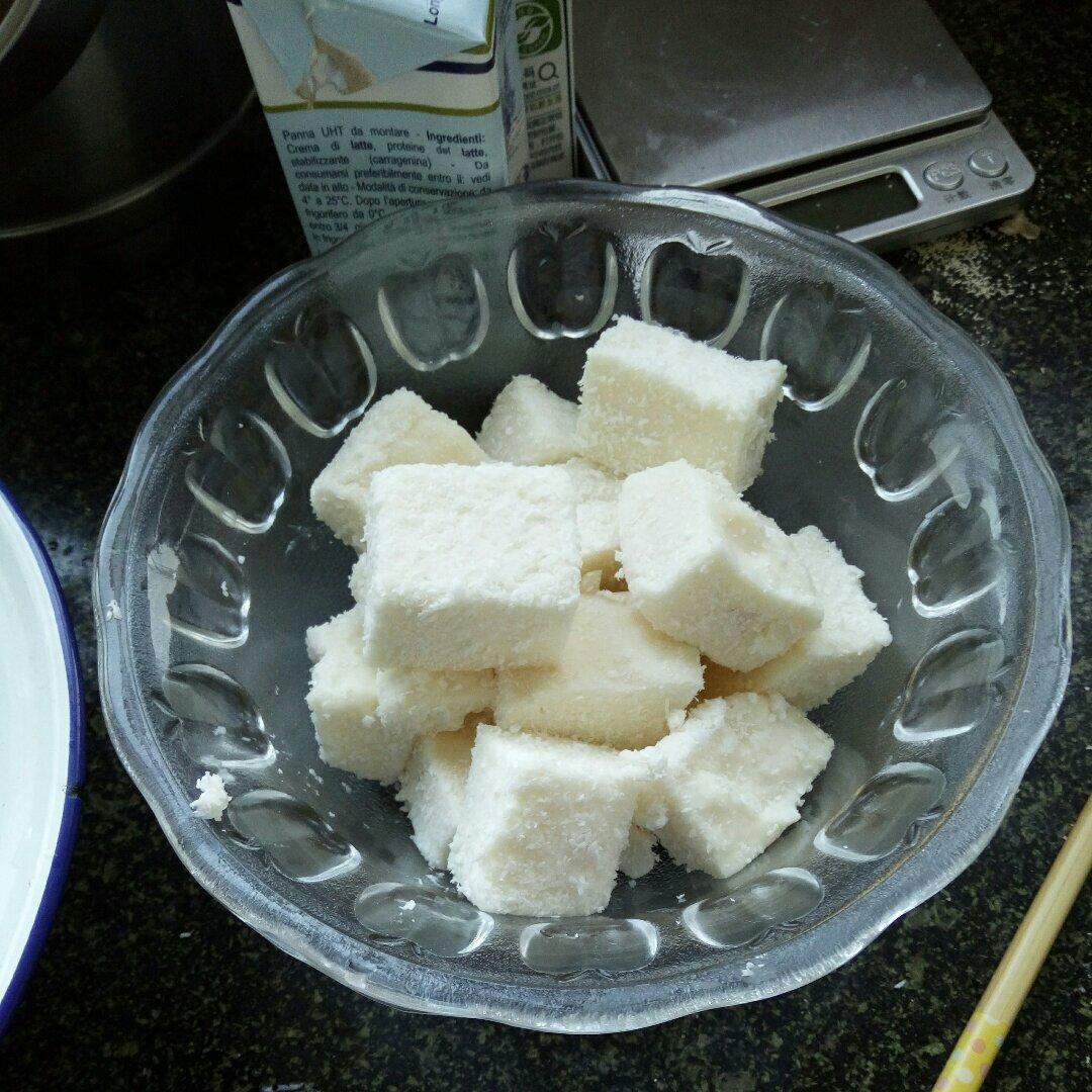 椰蓉牛奶小方