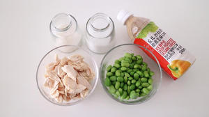 减脂鸡肉毛豆沙拉的做法 步骤3