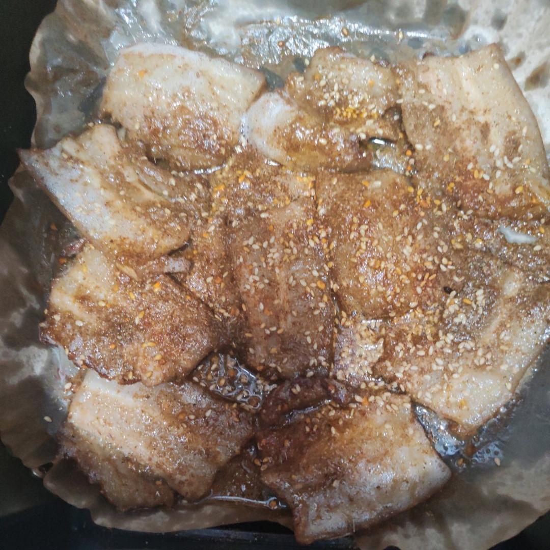 秘制孜然烤五花肉，香辣过瘾！好吃到舔手指