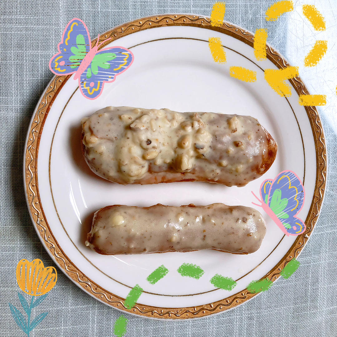 「黑巧脆皮咖啡奶油梦龙卷」