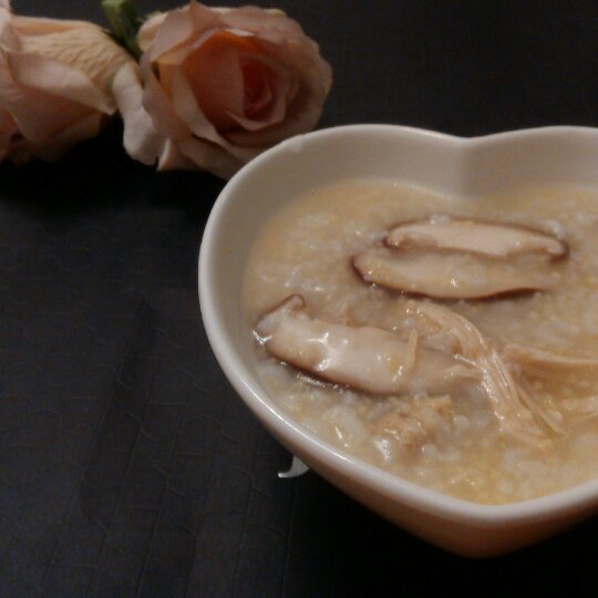香菇鸡肉粥