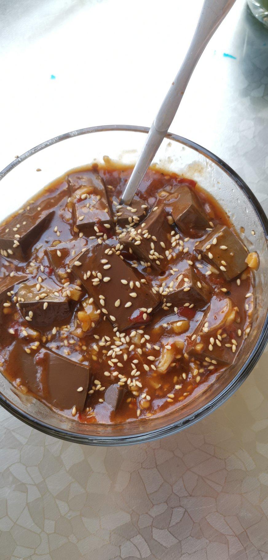 冒鸭血，让一碗白饭幸福飞起！