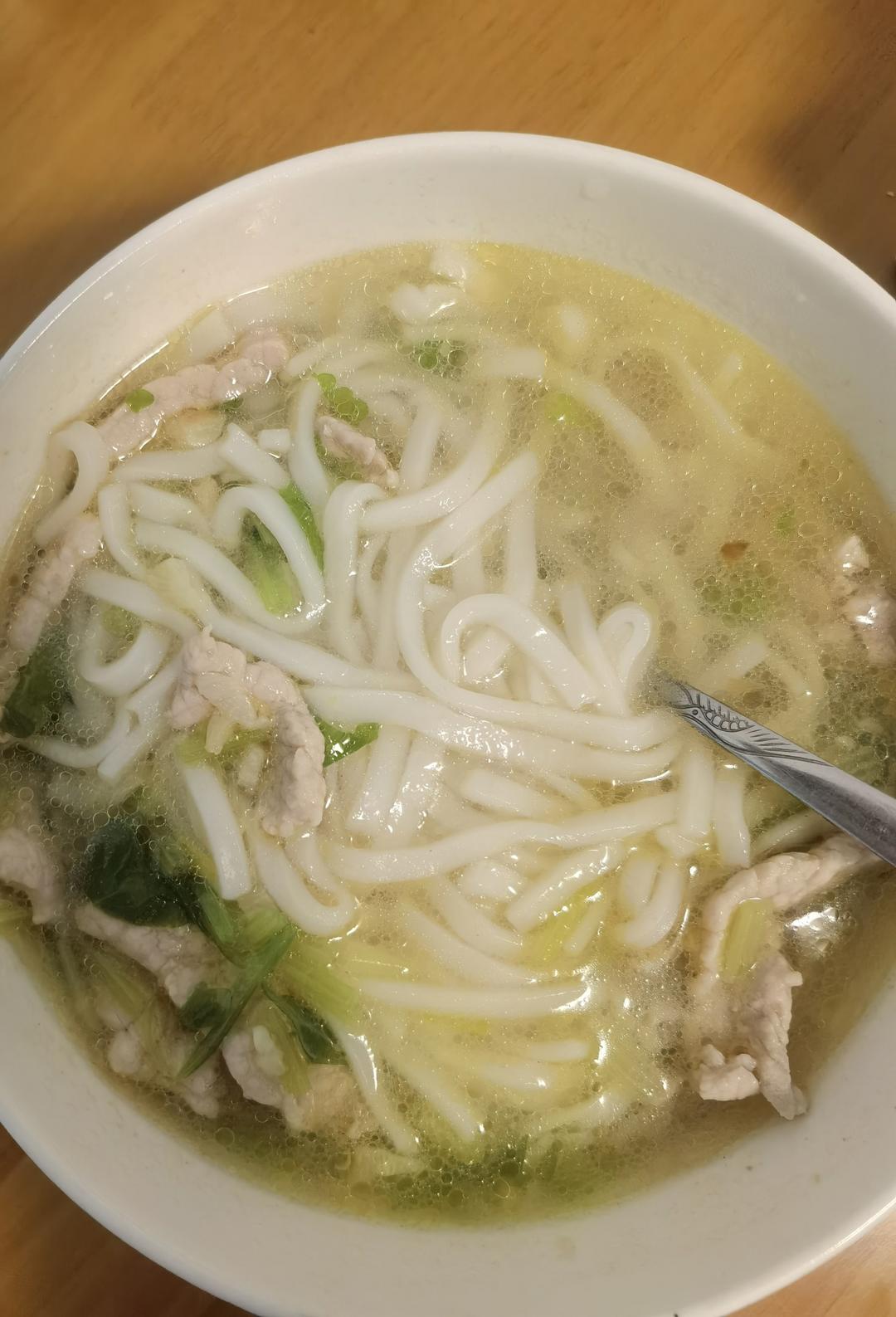 地道的潮州人手把手教你煮潮式粿条汤