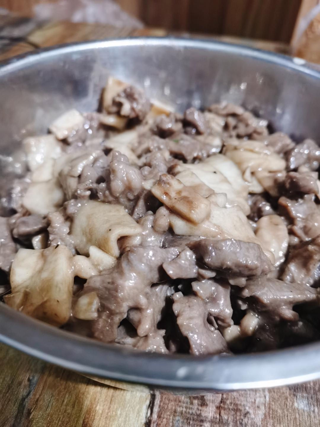 黑椒汁杏鲍菇炒牛肉