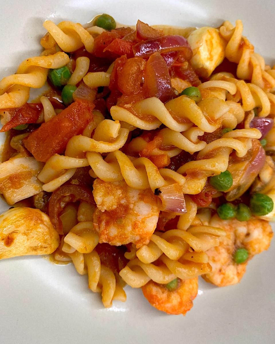 意面金蒜黑椒虾