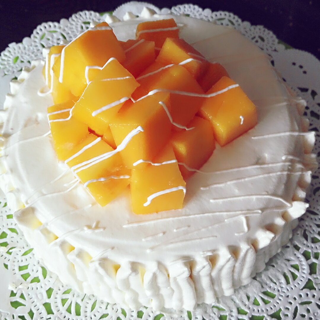 奶油水果装饰蛋糕