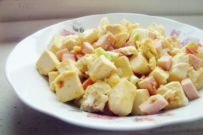 蛋包豆腐丁