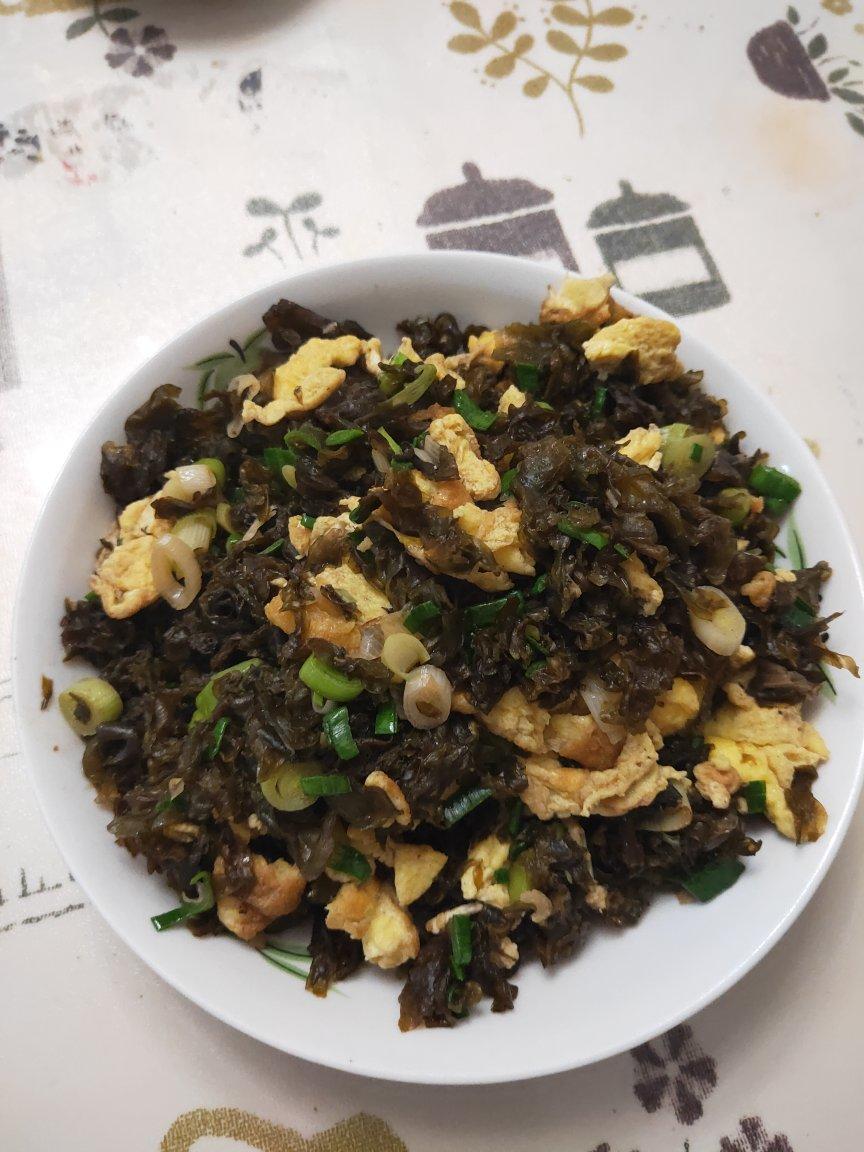 地皮菜炒鸡蛋