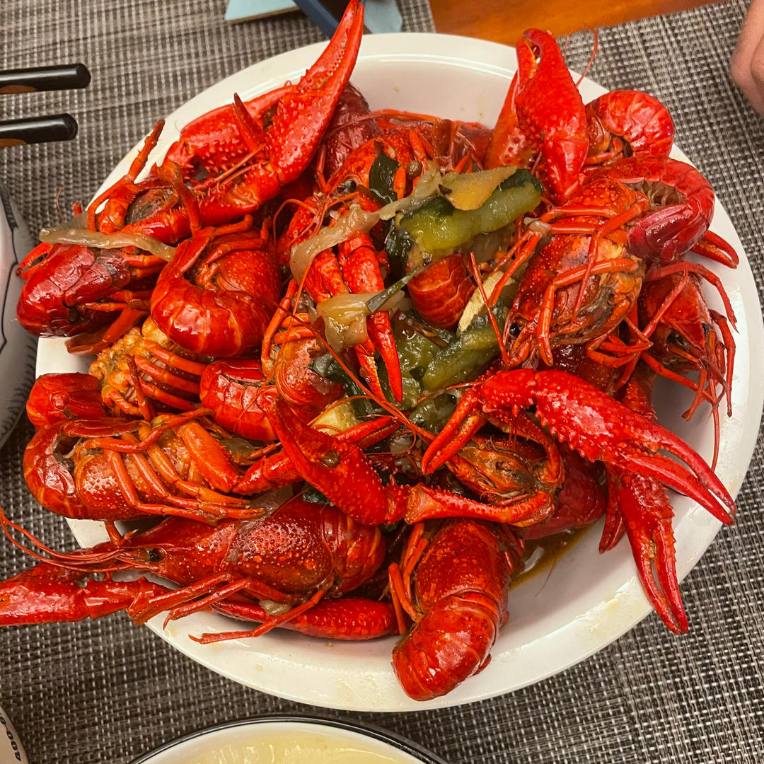 不放火锅底料的麻辣十三香小龙虾（附洗虾去虾线剥虾视频）