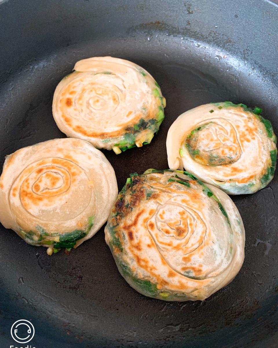 软香韭菜大饼