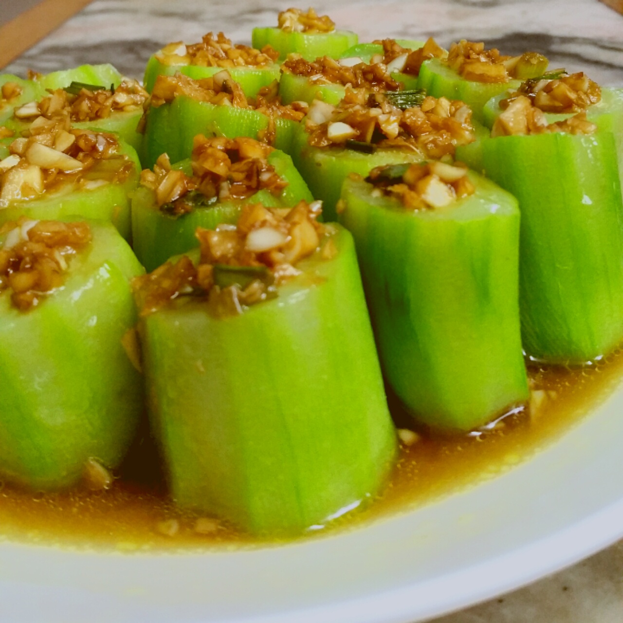 蓝_03tf做的只需要五分钟就可以的美味蒜蓉蒸丝瓜