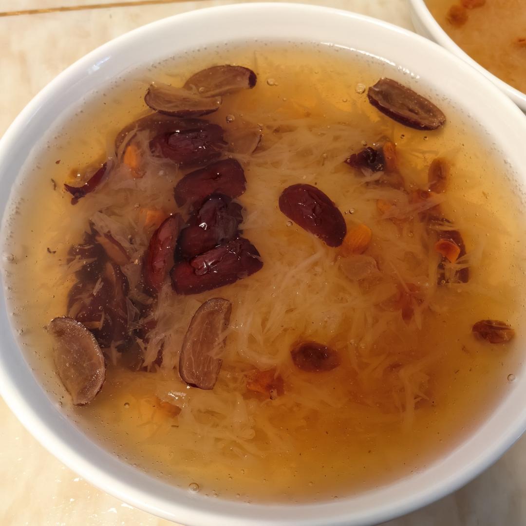 无敌好喝❗️快速熬出胶的银耳羹😋美容又养颜