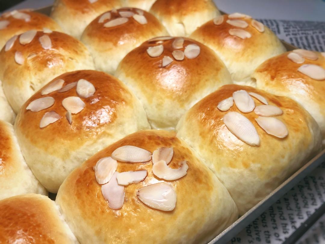 鲜奶油小餐包（一次发酵）