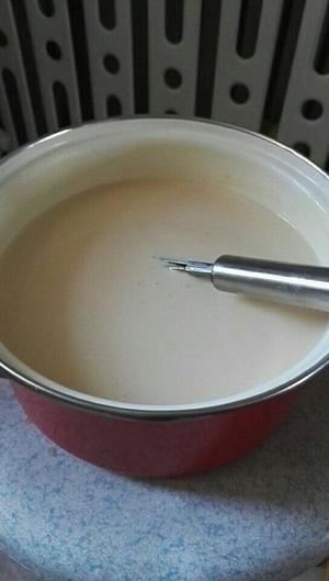 自制熟酸奶(网红炭烧酸奶)的做法 步骤1