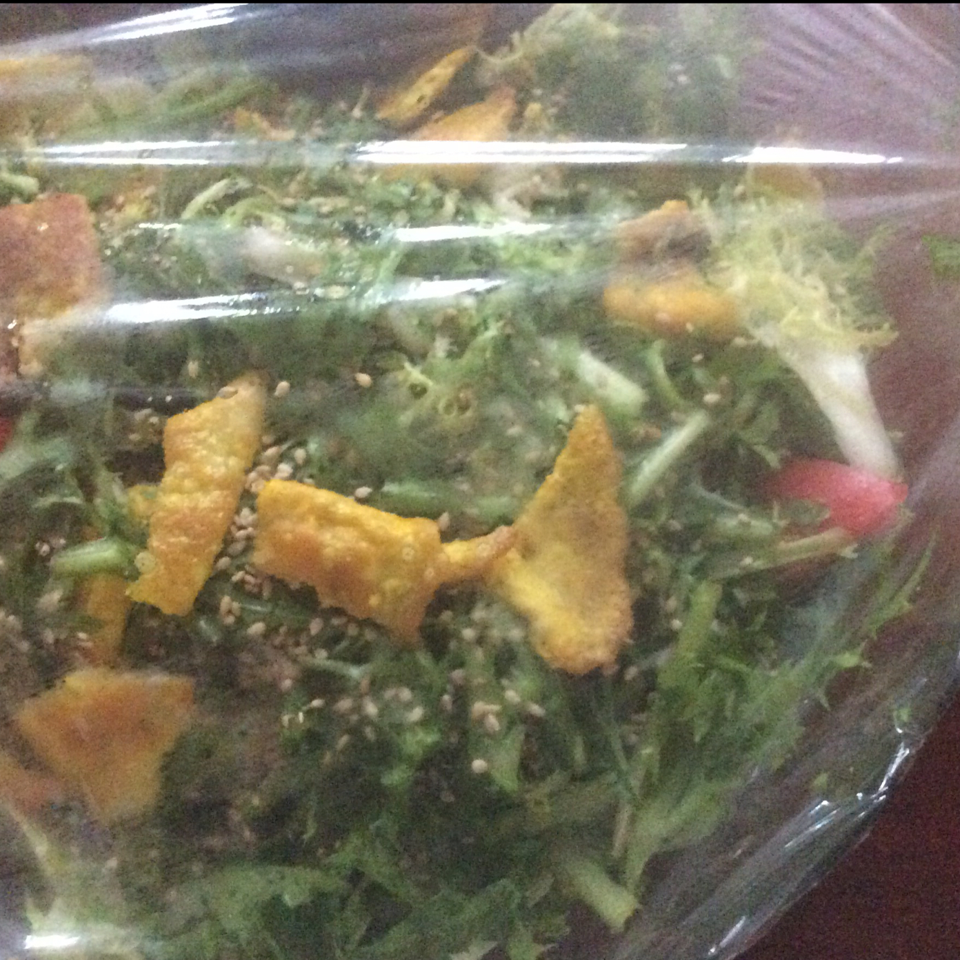 油醋汁苦苣沙拉