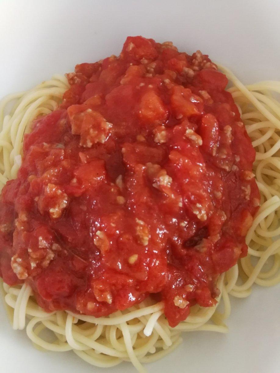 最简单的番茄肉酱意大利面