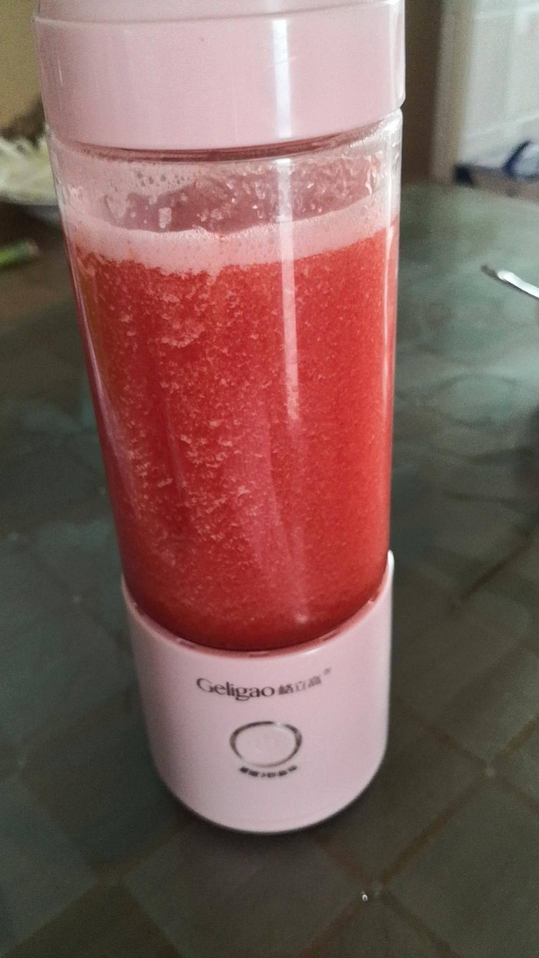 鲜榨冰爽西瓜汁