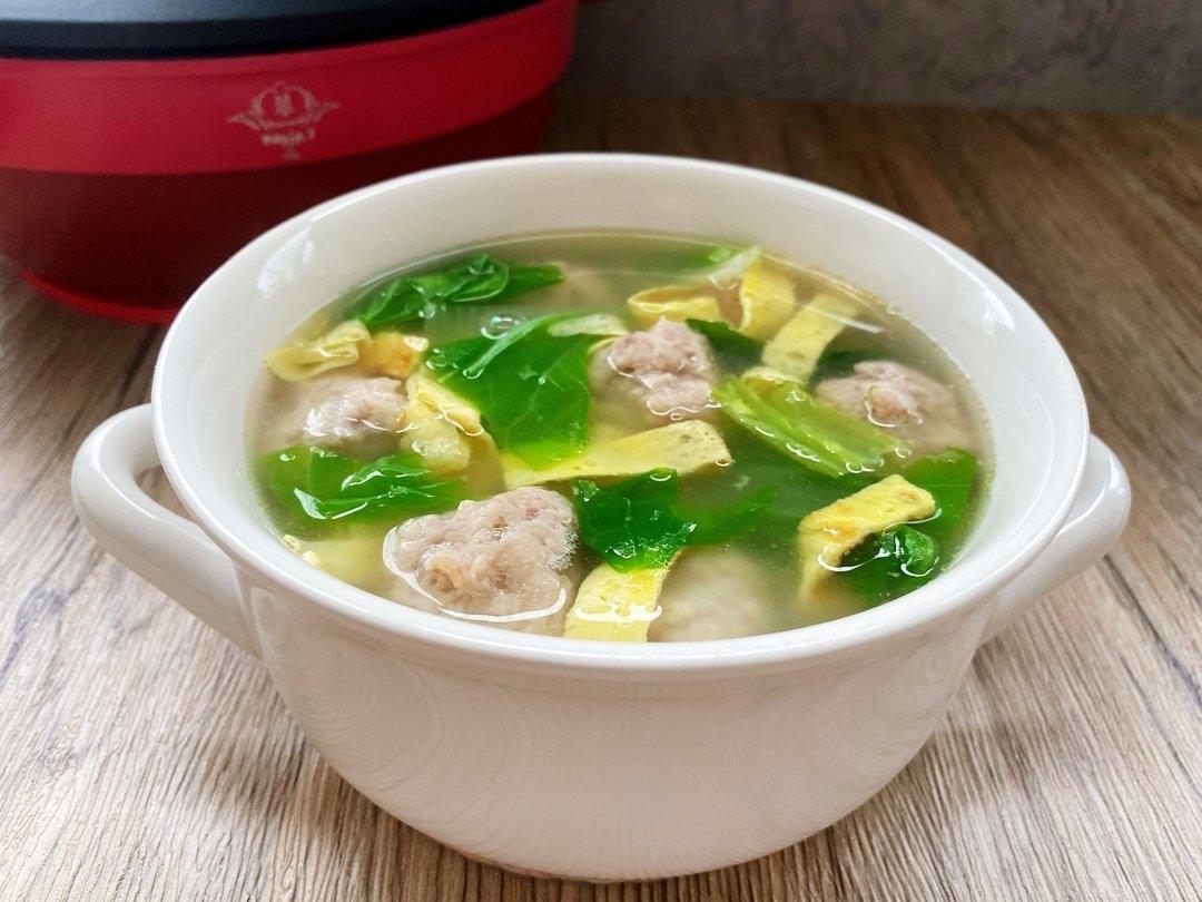 小白菜汆丸子|马克西姆不粘锅的做法