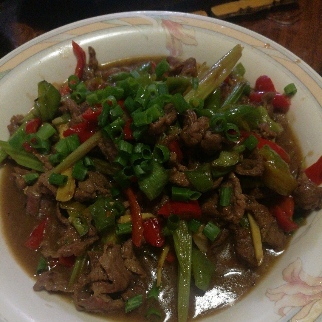 小炒牛肉