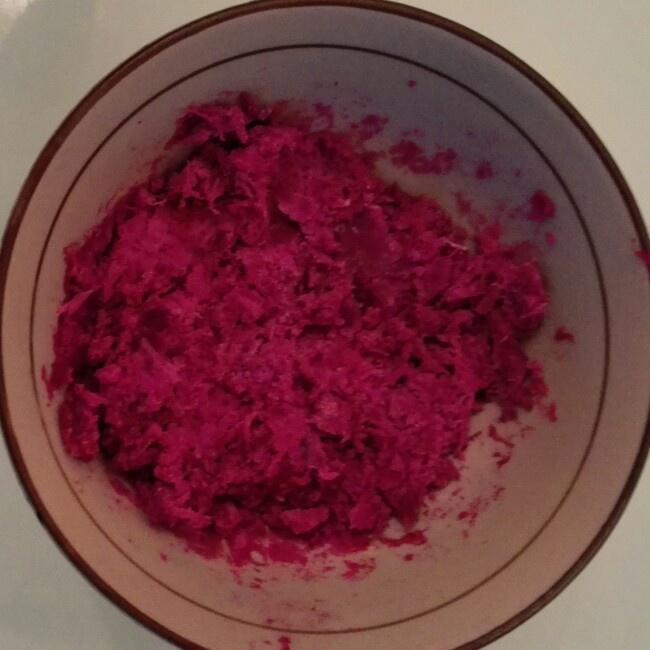 紫薯葡萄戚风蛋糕的做法 步骤1