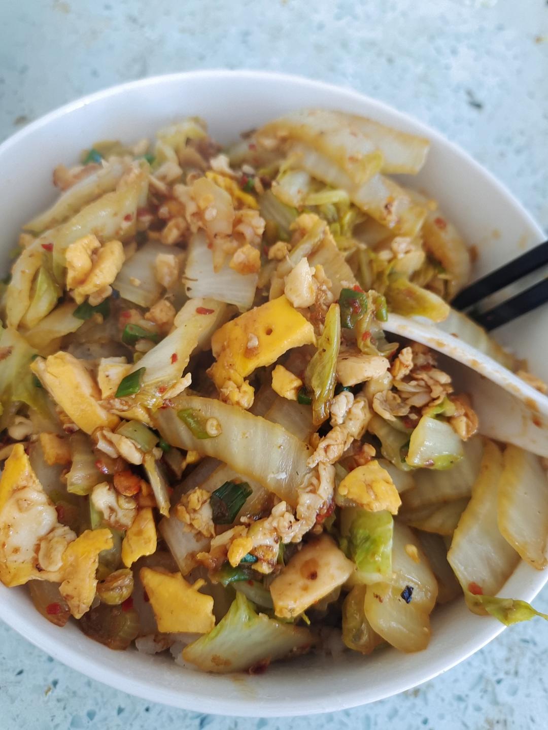 白菜鸡蛋炒米饭