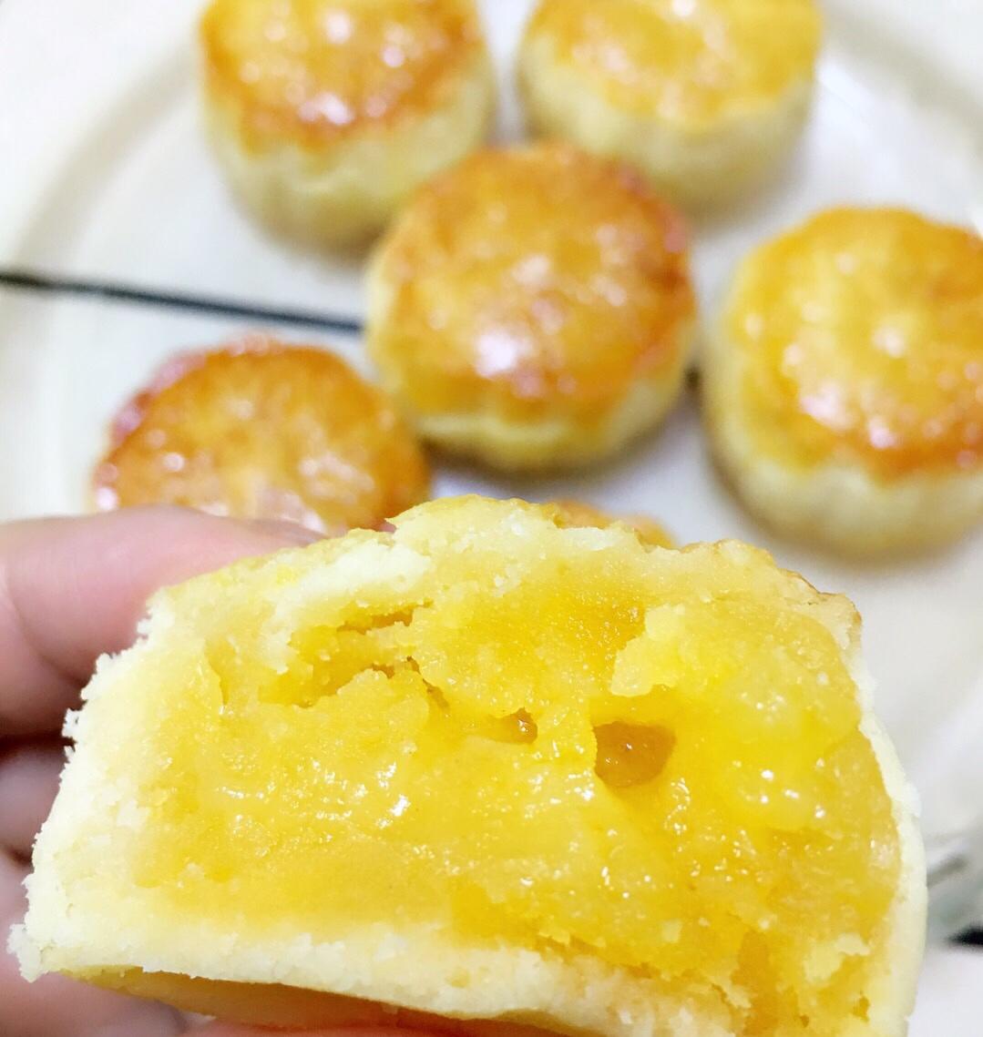 超详细图解版--流心奶黄月饼