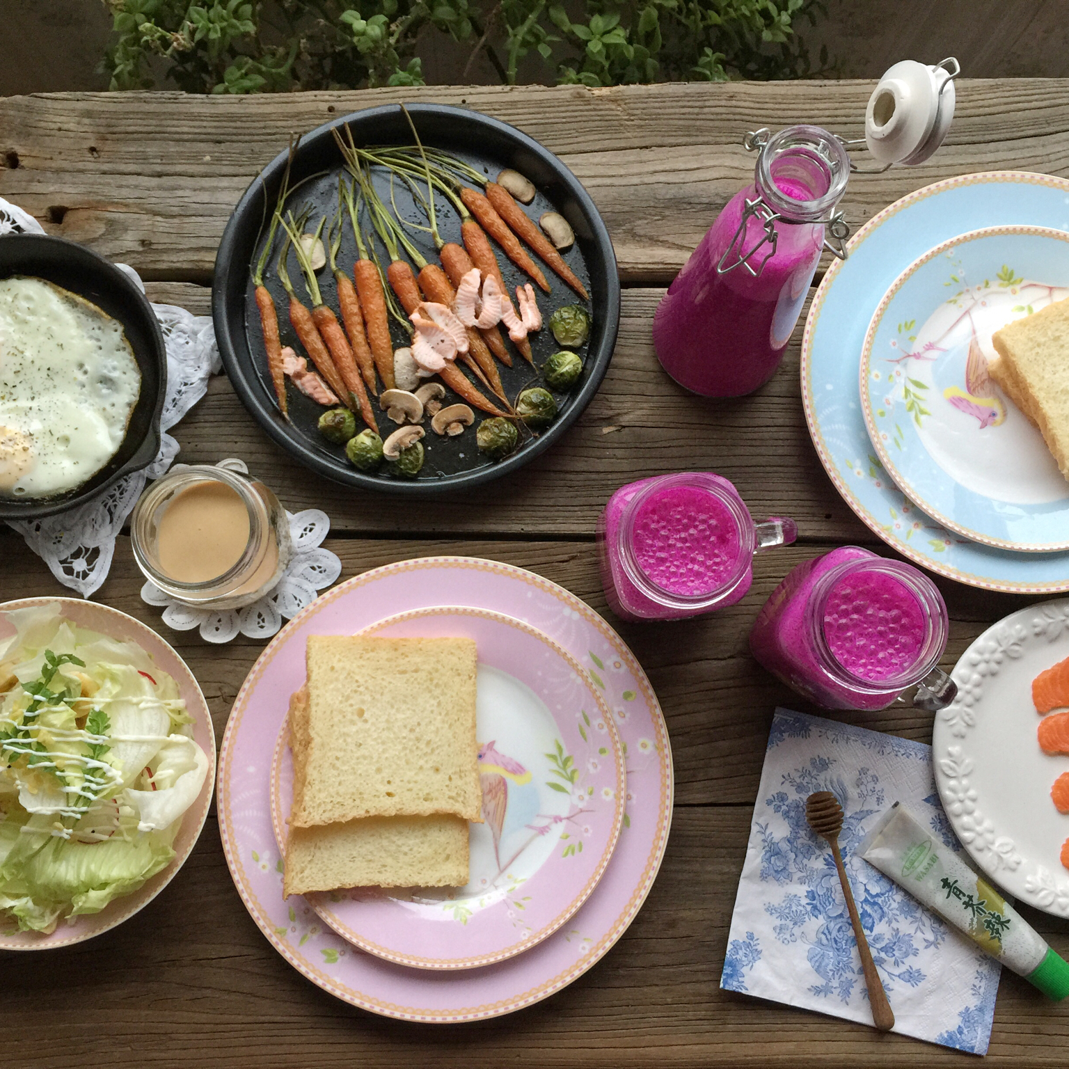 红心火龙果奶昔