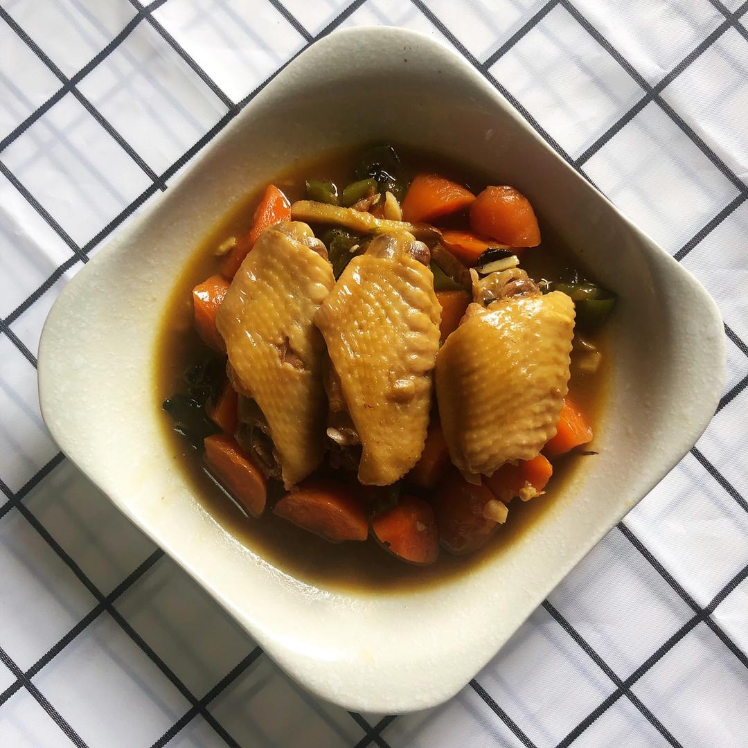 胡萝卜土豆烧鸡翅