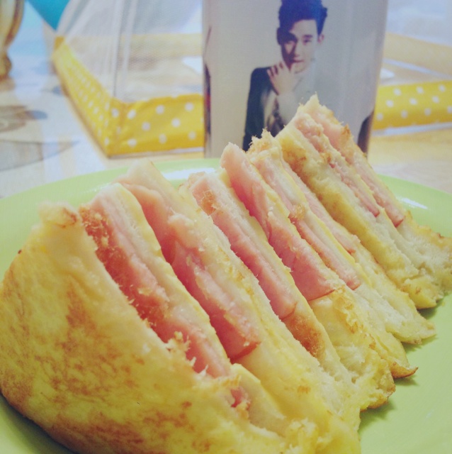 十分钟快手早餐【港式火腿西多士】