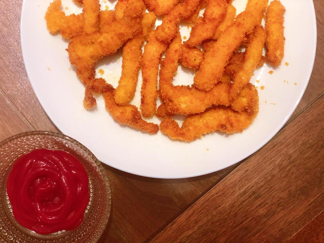 小时候路边摊的炸鸡柳🍿记忆中的香味儿😌