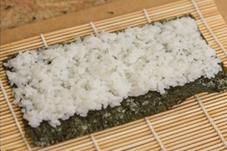 日式小卷寿司的做法 步骤6