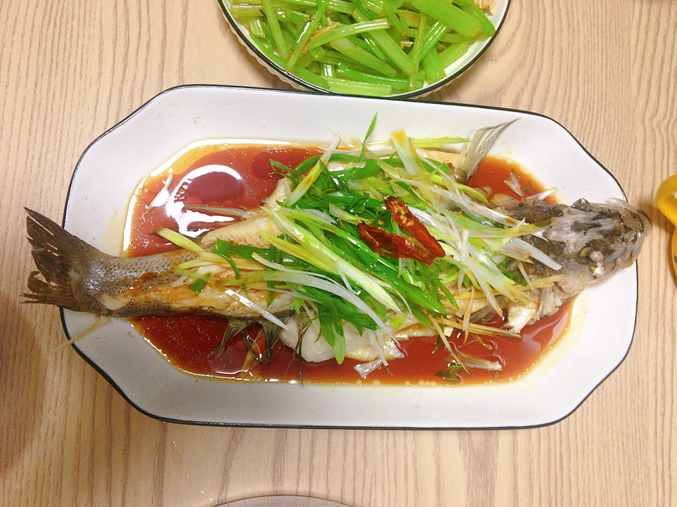 新手零失败的清蒸鲈鱼