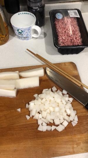 超级下饭的烂肉泡菜的做法 步骤1