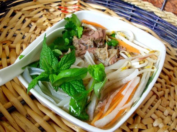 越南牛肉汤粉的做法