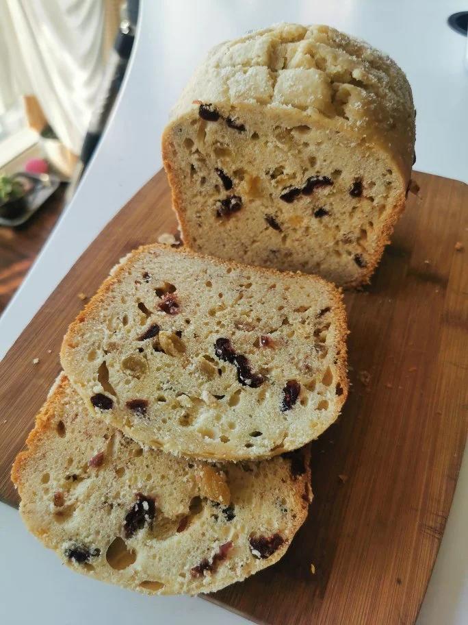 松下面包机做的椰蓉巧克力葡萄干磅蛋糕