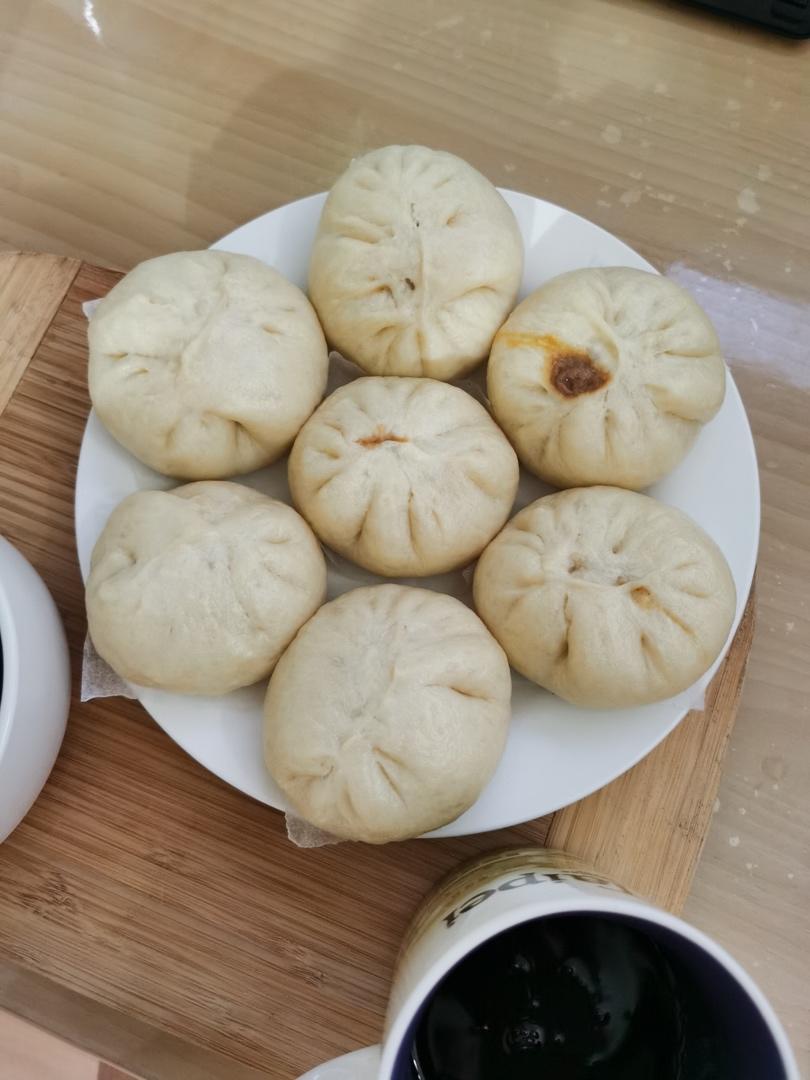 胡萝卜牛肉包子