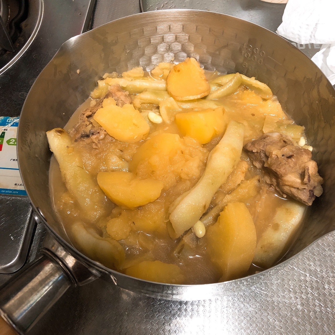 土豆芸豆炖排骨的做法